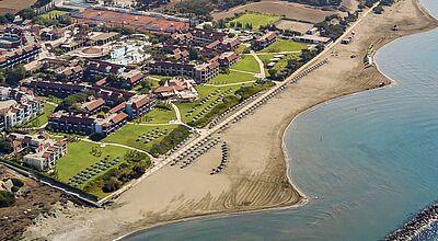 Derzeit wird die ehemalige Aldiana-Anlage auf Zypern für den neuen Robinson-Club komplett renoviert Derzeit wird die ehemalige Aldiana-Anlage auf Zypern für den neuen Robinson-Club komplett renoviert