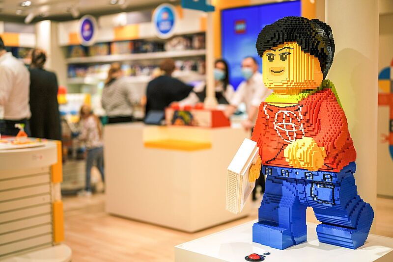 Nach der Aida Prima gibt es nun auch auf der Perla einen Lego Store