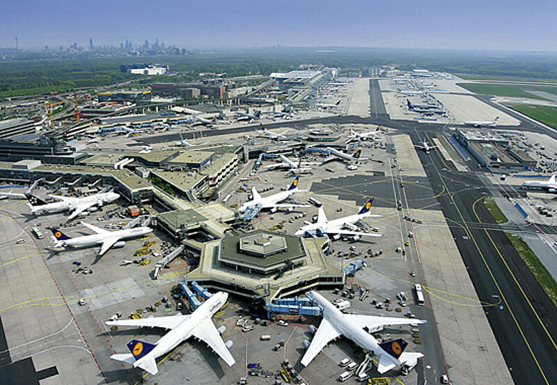 Auf dem Flughafen Frankfurt drohen nächsten Mittwoch streikbedingt massive Ausfälle