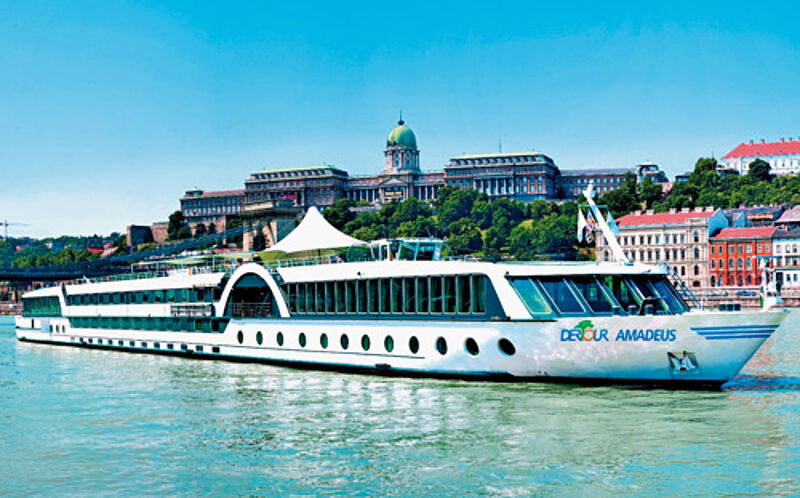 Steuert auch Budapest an: die Dertour Amadeus
