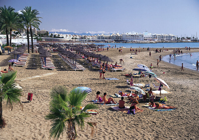 Spanien investiert mit einer weiteren Milliarde in touristische Gebiete wie die Costa del Sol.