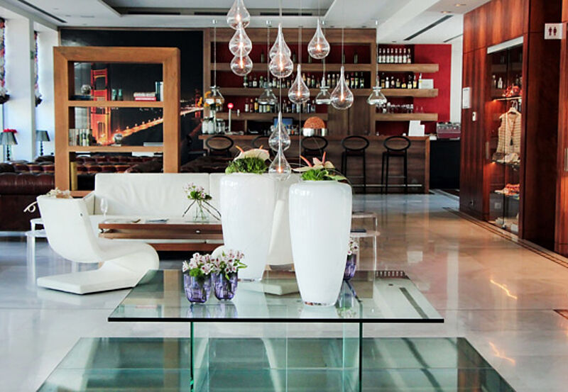 Mit viel Glück können Urlauber Lionel Messi in der Lobby seines Hotels Mim in Sitges treffen