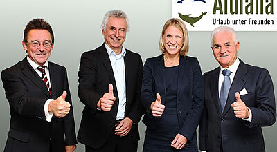 Aldiana-Geschäftsführer Peter Wennel (links) und die drei Gesellschafter Jürgen Marbach, Kristin Neumann von Thomas Cook und Santiago Santana Cazorla  von der Grupo Santana Cazorla