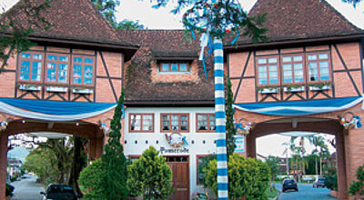 Deutschland in Brasilien: In Pomerode gibt es Fachwerkhäuser, Brauereien und Schwarzwälder Kirsch.
