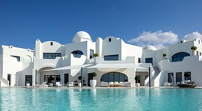 Das Anantara Santorini Abu Dhabi Retreat in Abu Dhabi ist ein Hideaway mit 22 Suiten Das Anantara Santorini Abu Dhabi Retreat in Abu Dhabi ist ein Hideaway mit 22 Suiten