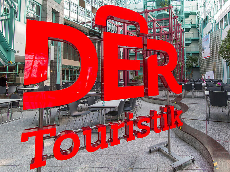 DER Touristik – hier die Zentrale in Frankfurt – zahlt zwei Prozent Zusatzprovision. Foto: DER Touristik