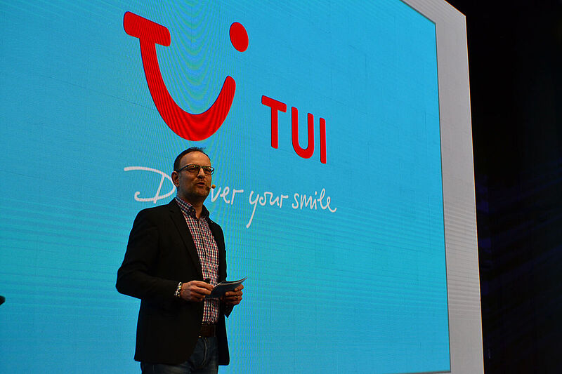 TUI-Manager Ansgar Seibt bei der Best-Jahrestagung an Bord der Aida Nova