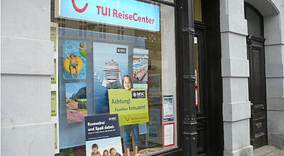 Zu TUI Leisure Travel gehören rund 630 Franchise-Büros der Marken TUI Reisecenter (im Bild ein Büro in Quedlinburg), First und Hapag-Lloyd Reisebüro