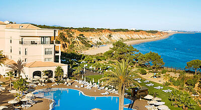 Das TUI Blue Falesia an der Algarve hat einen direkten Zugang zum privaten Strand