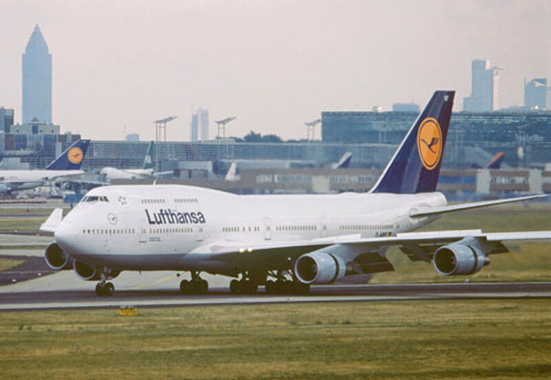 Lufthansa modernisiert seine Langstreckenflugzeuge, hier eine Boing 747-400