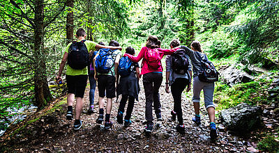 Für Klassenfahrten gibt es mehrere spezialisierte Veranstalter. Foto: coldsnowstorm/iStock