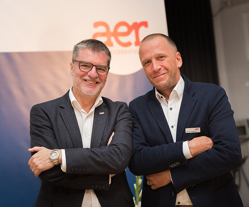 Stolz auf das neue Zertifikat von Tourcert: AER-Vorstände Pedro Turbany (links) und Rainer Hageloch