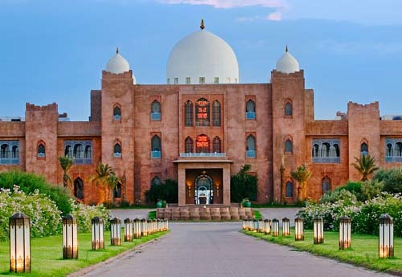 Das neu eröffnete Blue Diamond Sahara Palace liegt außerhalb von Marrakesch