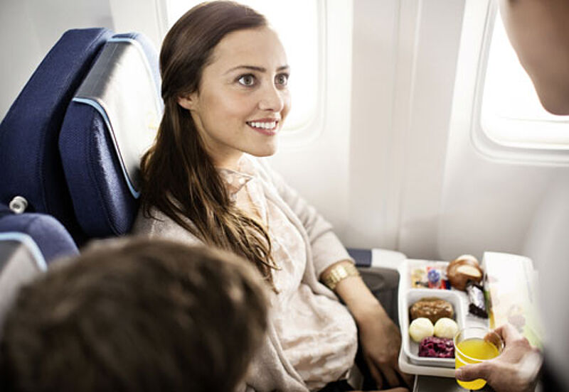 Auf Kurz- und Mittelstrecken gibt es kostenloses Essen nur noch in der Premium Eco