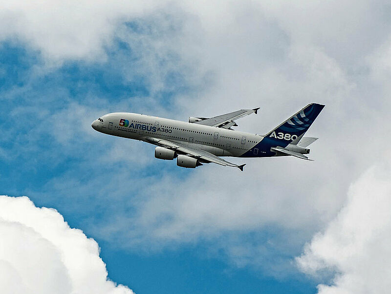 Bei vielen Airlines steht der Großraum-Jet A380 auf der Streichliste, andere wollen trotz Corona-Krise an ihm festhalten. Foto: Airbus