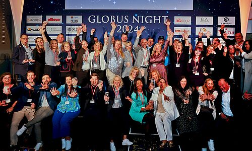 Die Sieger des Globus Awards 2023 auf der Bühne der Globus Night 2024 in Frankfurt am Main