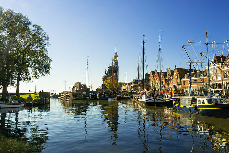Beim „Rhein Erlebnis Ijsselmeer“ besuchen die Gäste der Arosa-Schiffe Aqua und Brava auch das sehenswerte Städtchen Hoorn