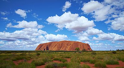 Auf der Reise geht es unter anderem ins Rote Zentrum zum Uluru