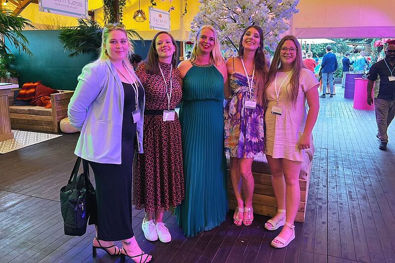 Im Bild (von links): Laureen Wilkening, Sandra Timmermanns, Anne-Karin Thiele, Sandra Jaskulla und Jana Taufenbach
