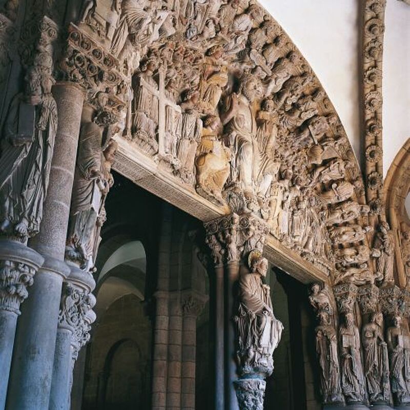 Im Heiligen Jahr 2010 sollen Sehenswürdigkeiten wie die Santiago Kathedrale deutsche Gäste nach Spanien locken. Foto: FVA