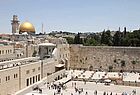 Blick auf die Klagemauer der Juden und den Felsendom der Muslime
