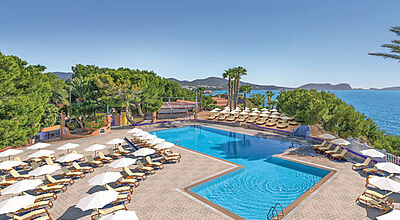 Umdenken im Reisebüro: der Club Punta Arabi heißt nun Azuline Club Cala Martina Ibiza.