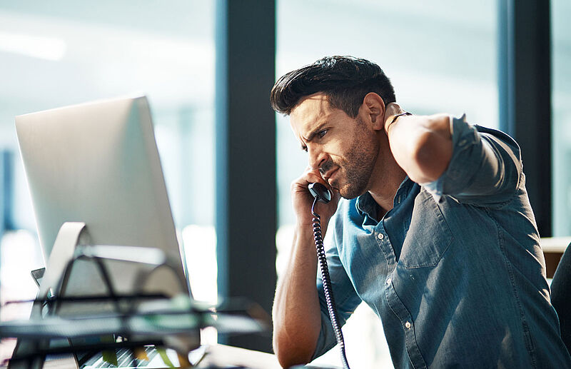 Reisebüros erreichen die meisten Veranstalter telefonisch derzeit nicht oder nur schwer. Das sorgt für jede Menge Frust