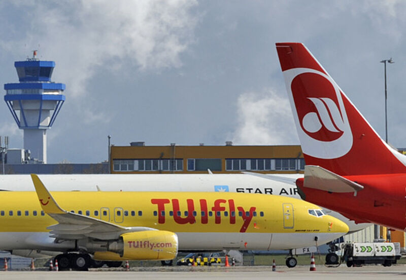 TUI Fly, Air Berlin, Niki und Etihad Airways sind die Beteiligten in dem komplexen neuen Airline-Verbund