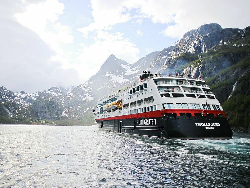 Das Postschiff Trollfjord wird 2023 modernisiert und die beiden neuen Liniendienste übernehmen. Foto: Hurtigruten