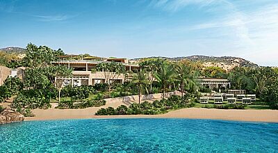 Das 7Pines Resort Sardinia liegt in der Nähe von Porto Cervo im Norden der Insel