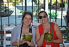 Jana Wehner (Holiday Land, Bensheim, li) und Sinja Spiesberger (Kraichgau Reisen, Sinsheim)