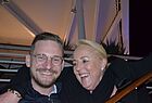 Petra Südhoff (Westmünsterland Reisebüro, Stadtlohn) und Max Albert (Reisebüro Fröhlich, Würzburg) nach der Schiffstaufe
