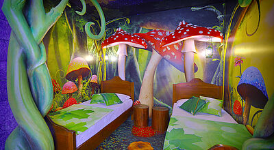 Blick in ein Zimmer im Komplex Zauberwald