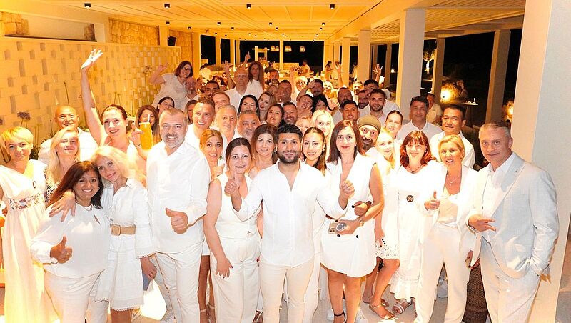 Eine Inforeise von Die Reisemesse führte ins neue Barut Anda in Didim.  Ein Highlight war die White-Night-Party