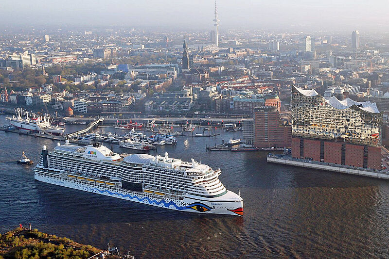 Die Aida Prima wird im Winter von Hamburg aus auf der Metropolen-Route nach Westeuropa eingesetzt. Foto: Aida Cruises