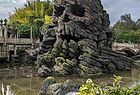 Unterwegs im Disneyland Paris, hier am Skull Rock 