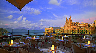 Das Malta Marriott Hotel & Spa liegt an der Balluta Bay