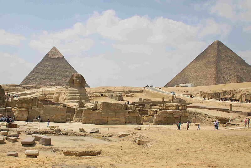 Die neue zehntägige Gebeco-Reise „Ägyptische Innovationen“ führt unter anderem auch zu den Pyramiden von Gizeh