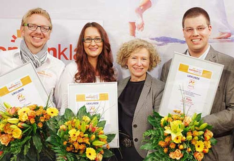 Preisverleihung (von li.): Ronny Scherer (Sonnenklar Reisebüro, Aue), Klara Schwaibold (Suntour.tv, Freiburg),  Birgit Aust (TVG) und Ron-Michael Krysiak (Sonnenklar Reisebüro Dessau)