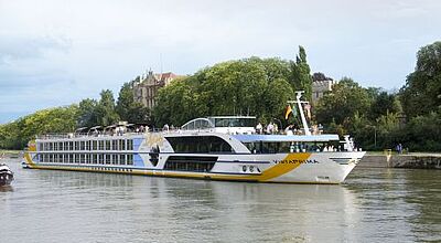 2010 bietet 1A Vista Reisen mit der Vista Prima ein Fünf-Sterne-Flussschiff an. Foto: 1A Vista Reisen