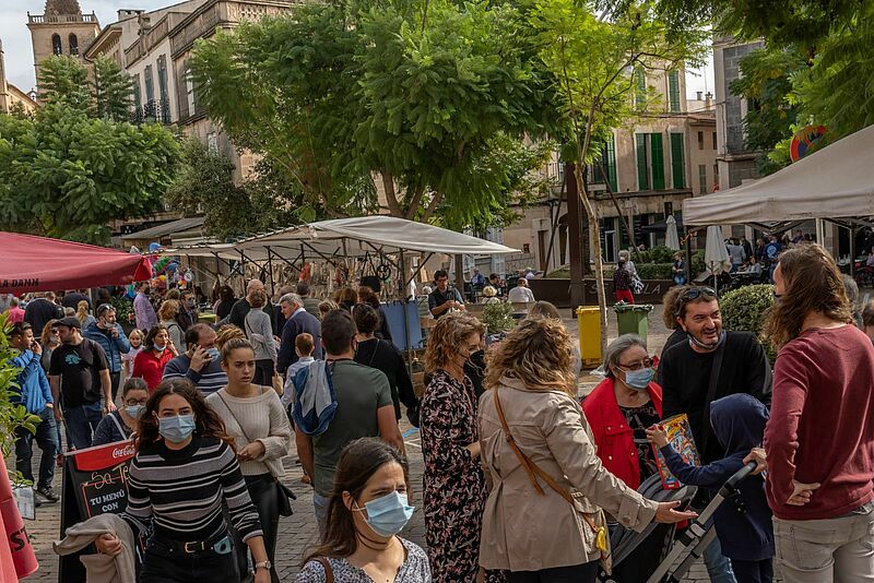 In Spanien, im Bild das mallorquinische Städtchen Porreres, muss keine Maske mehr getragen werden