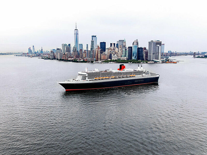 Cunards Kernprodukt: die Transatlantikpassagen des Flaggschiffs Queen Mary 2 mit Ziel New York. Foto: Cunard