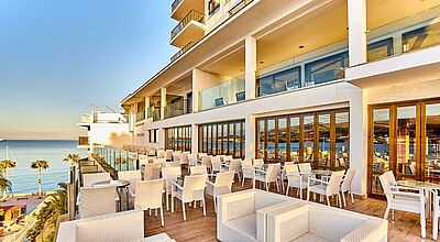 Das Leonardo Royal Mallorca liegt an der Strandpromenade von Palmanova