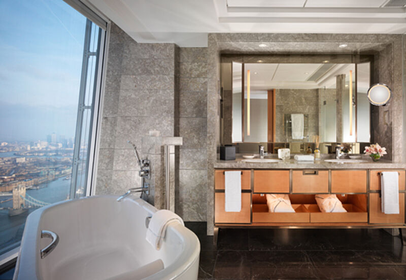 Baden mit Blick auf die Themse: Shangri-La, At The Shard, London