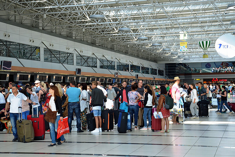 Check-in am Flughafen Antalya