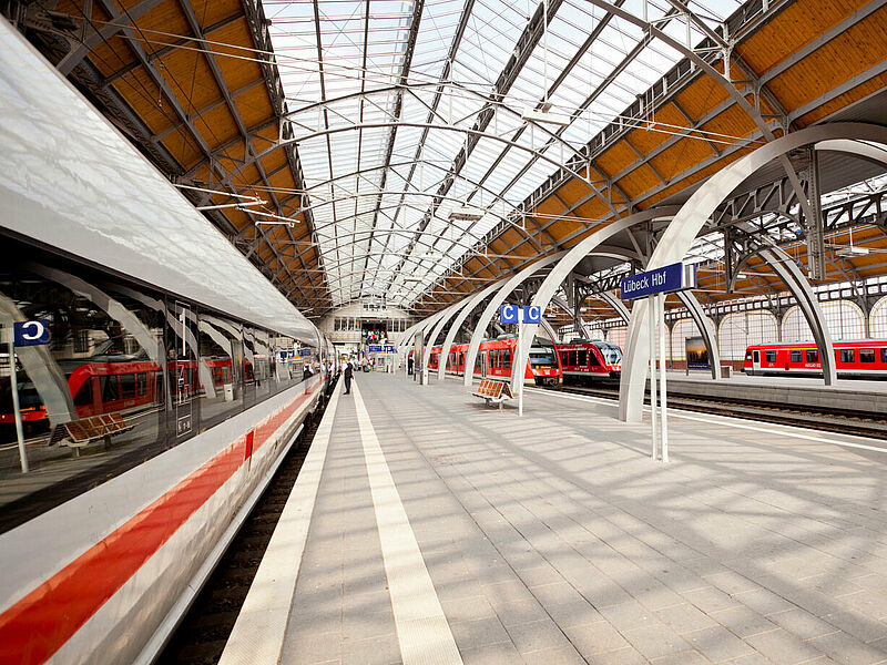 Auch nach dem Verkauf bleibt Ameropa enger Kooperationspartner der Deutschen Bahn. Foto: holgs/istockphoto.com