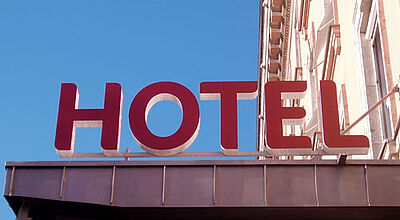 Mehr Freiheit für Hoteliers: Das Kartellamt will auch gegen Bestpreisklauseln bei Booking und Expedia vorgehen