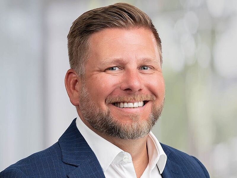 TTS-Chef Klaus Wilmsmeier will mit dem Azubi-Förderprogramm die Partner-Reisebüros unterstützten. Foto: TTS
