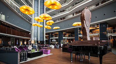 Die Lobby des neuen Fairmont-Hotels in Barcelona