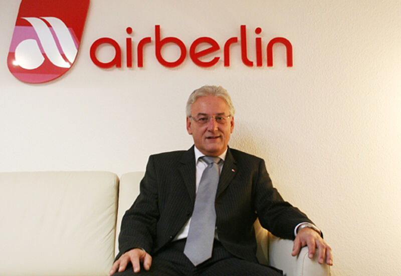 Verspricht im Sommer einen stabilen Flugplan: Air-Berlin-Manager Detlef Altmann
